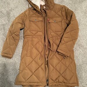 Levi's Women's Tan Quilted Puffer Jacket